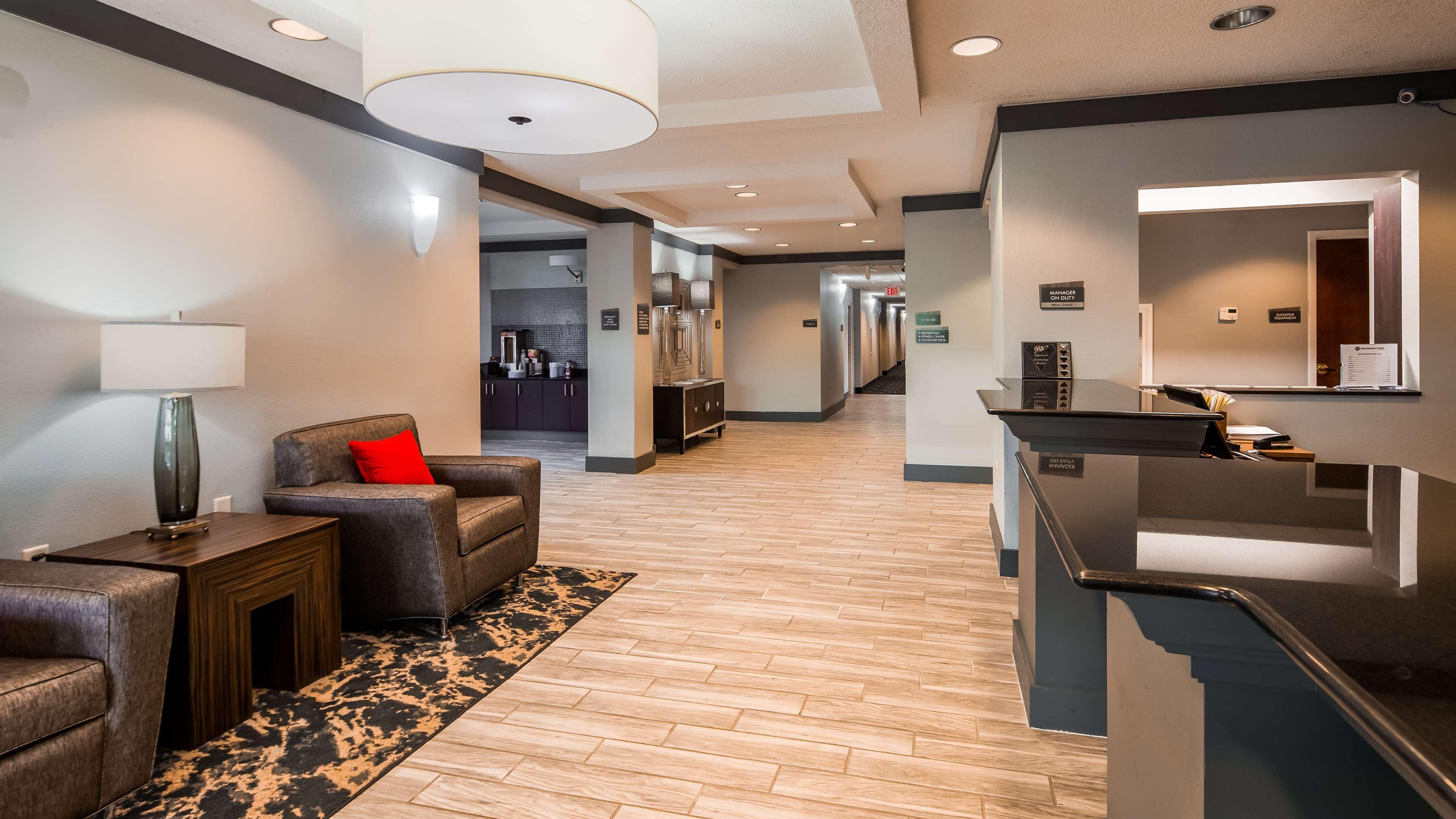 Best Western Plus Philadelphia-Choctaw Hotel And Suites Екстер'єр фото