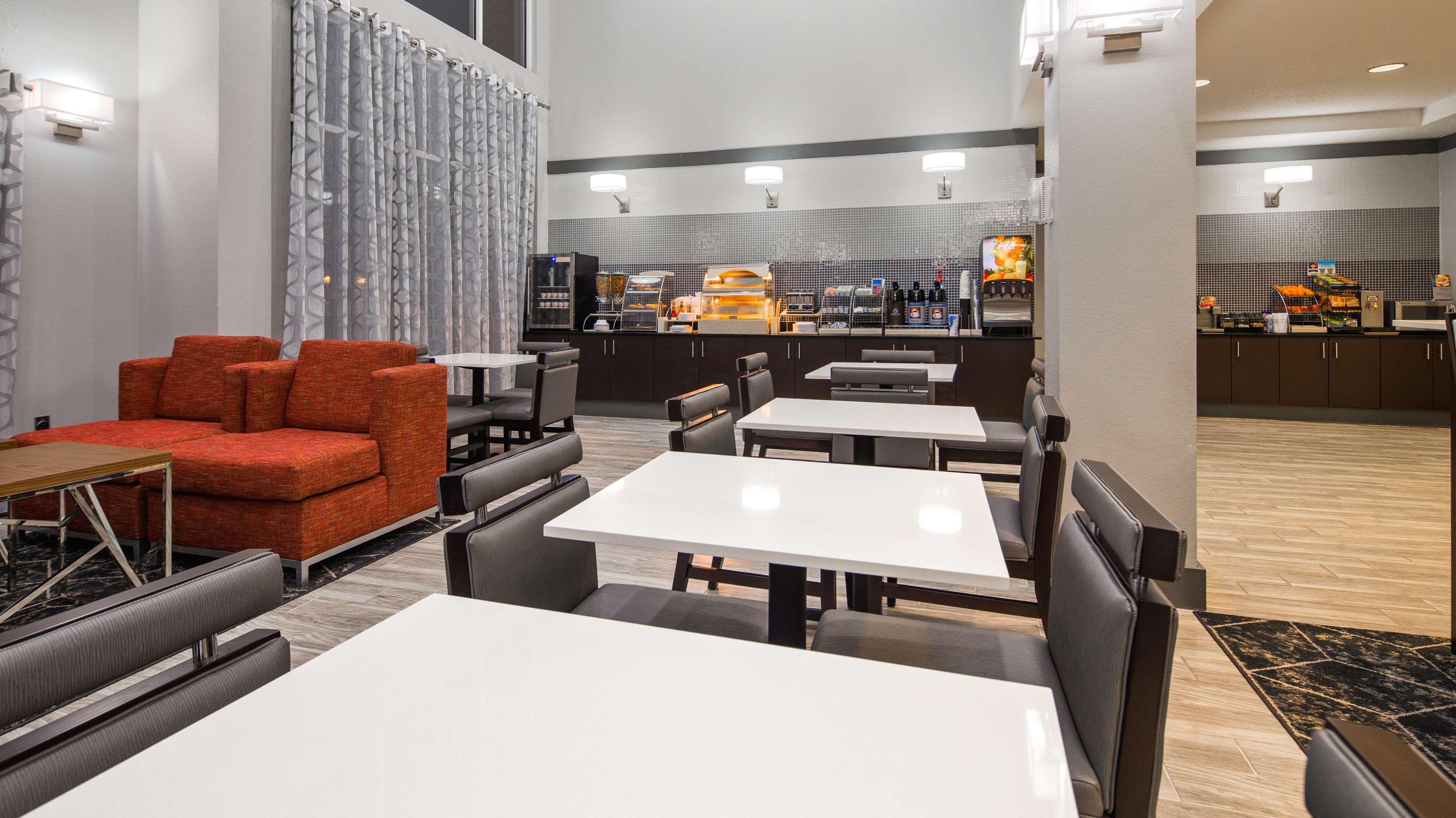 Best Western Plus Philadelphia-Choctaw Hotel And Suites Екстер'єр фото