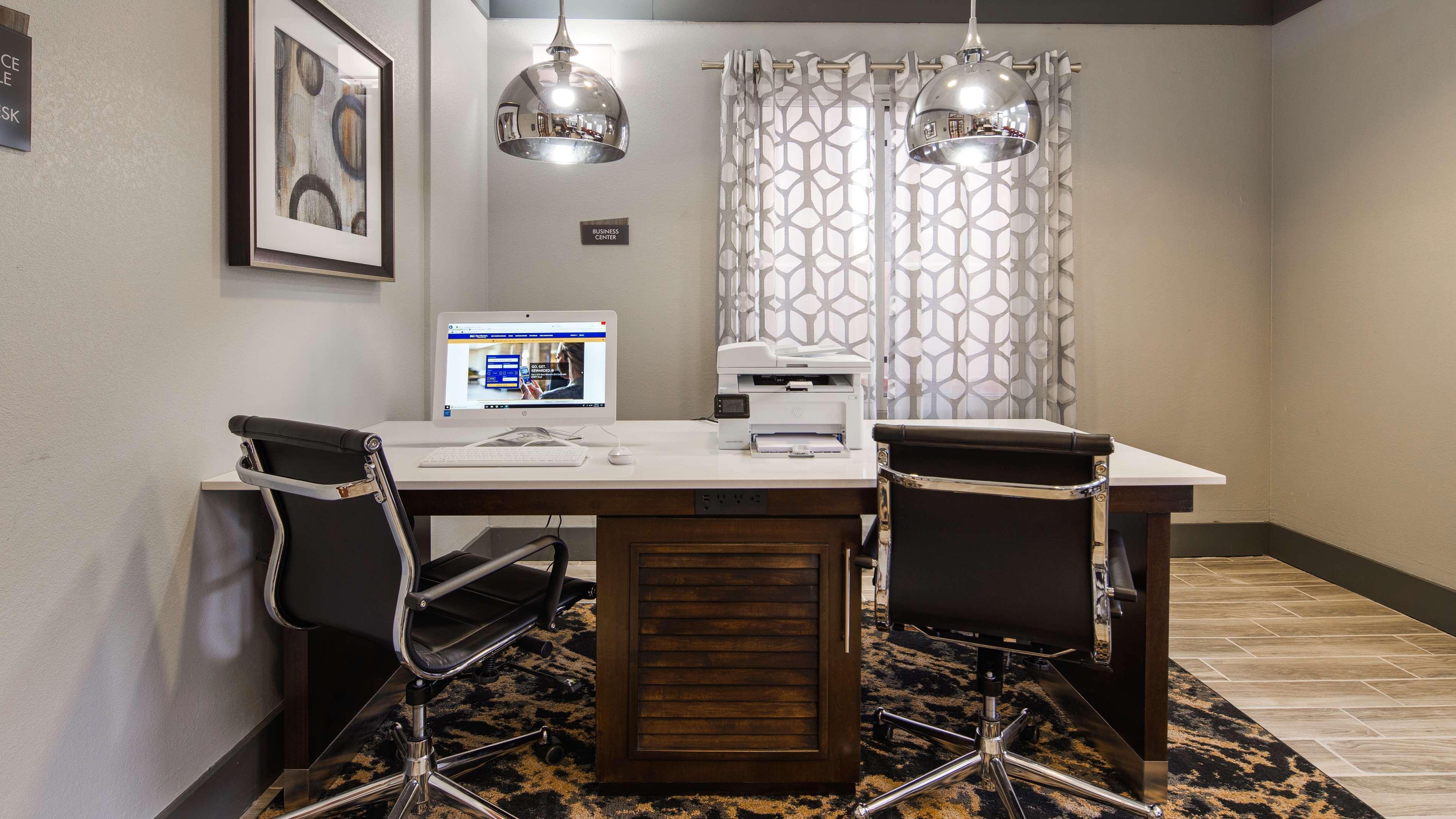 Best Western Plus Philadelphia-Choctaw Hotel And Suites Екстер'єр фото