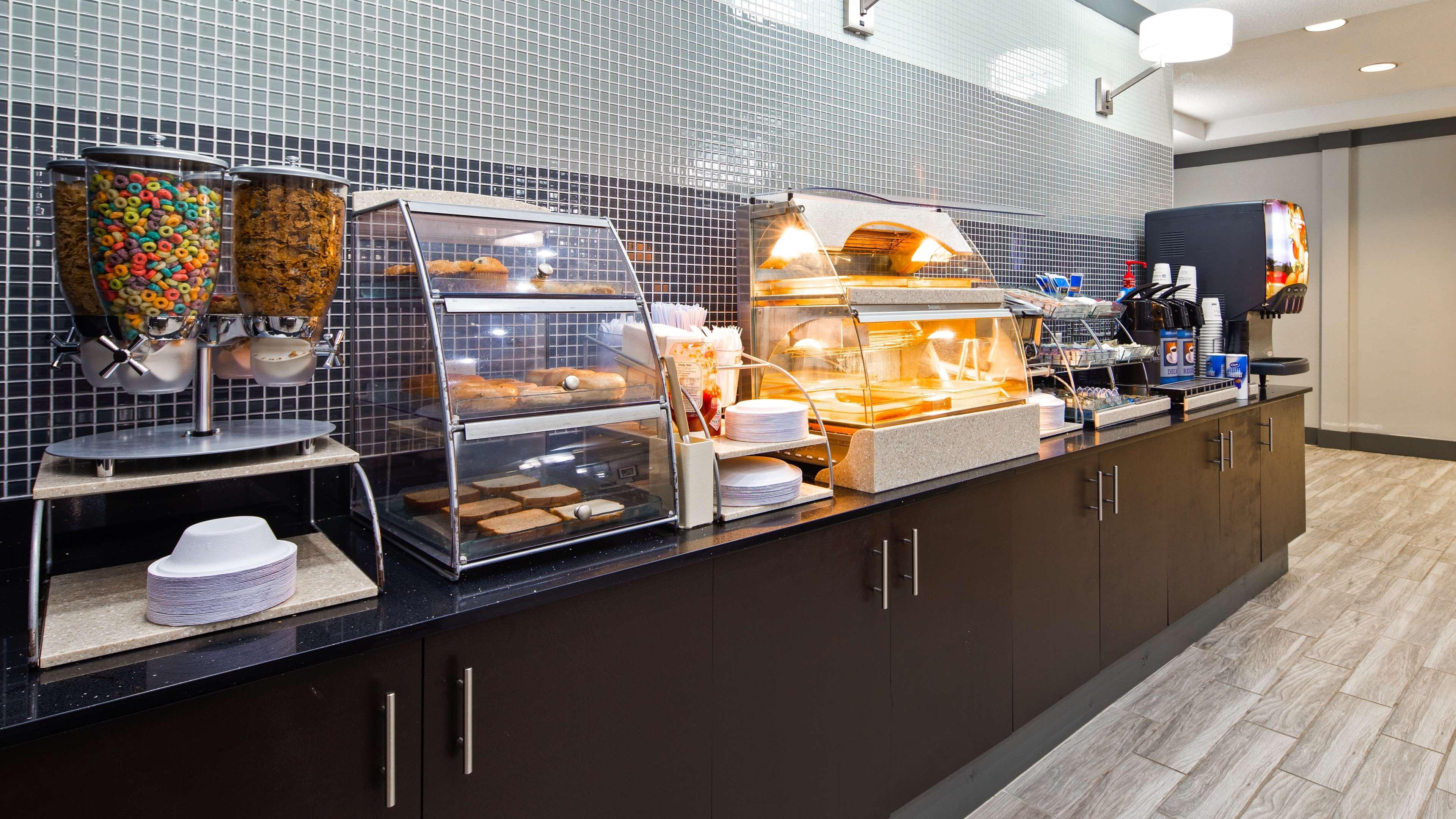 Best Western Plus Philadelphia-Choctaw Hotel And Suites Екстер'єр фото