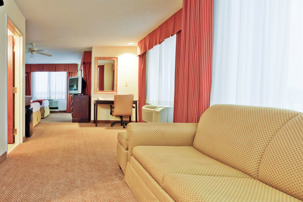 Best Western Plus Philadelphia-Choctaw Hotel And Suites Екстер'єр фото